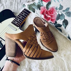 🌸Anthropologie🌸 Seychelles Tan Leather Braided Mules